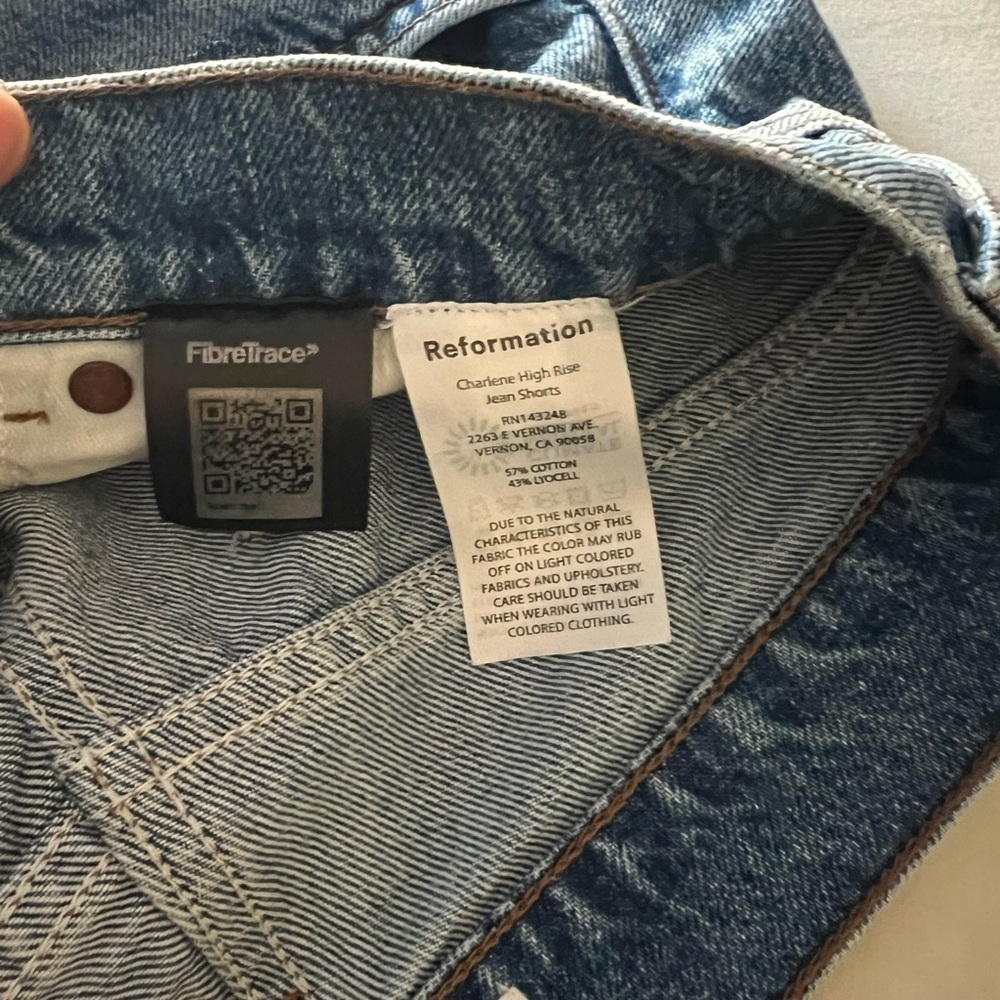 Reformation Charlene Shorts in Colorado - Picture 11 of 12